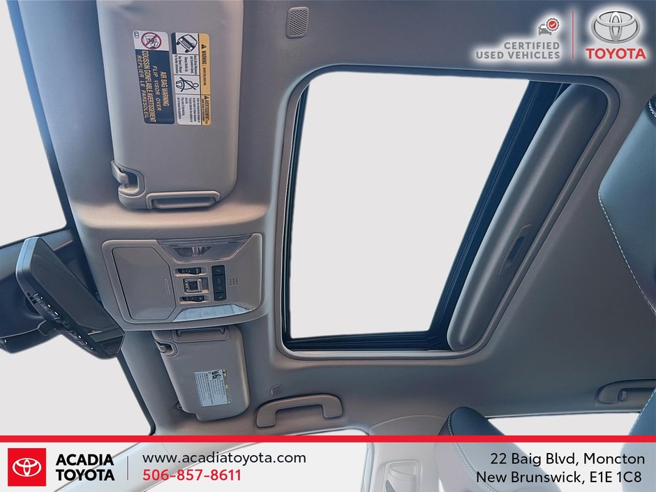 Toyota RAV4 Hybrid LIMITED 2024-16