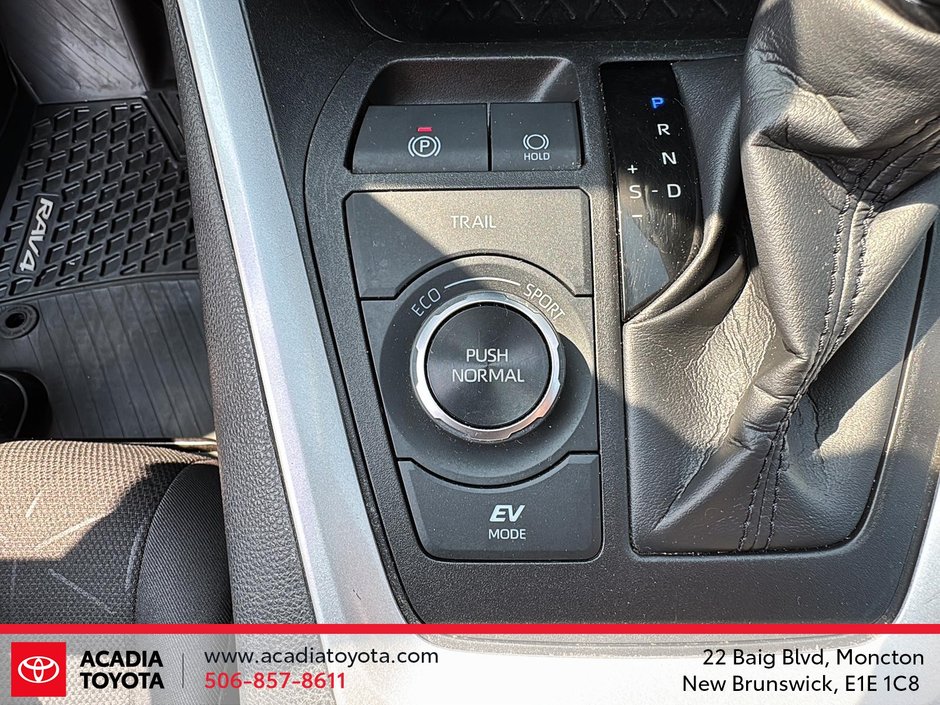 2024 Toyota RAV4 Hybrid LE-15