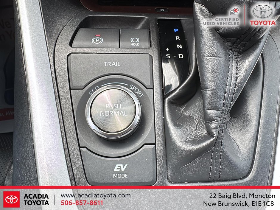 Toyota RAV4 Hybrid Limited 2024-15