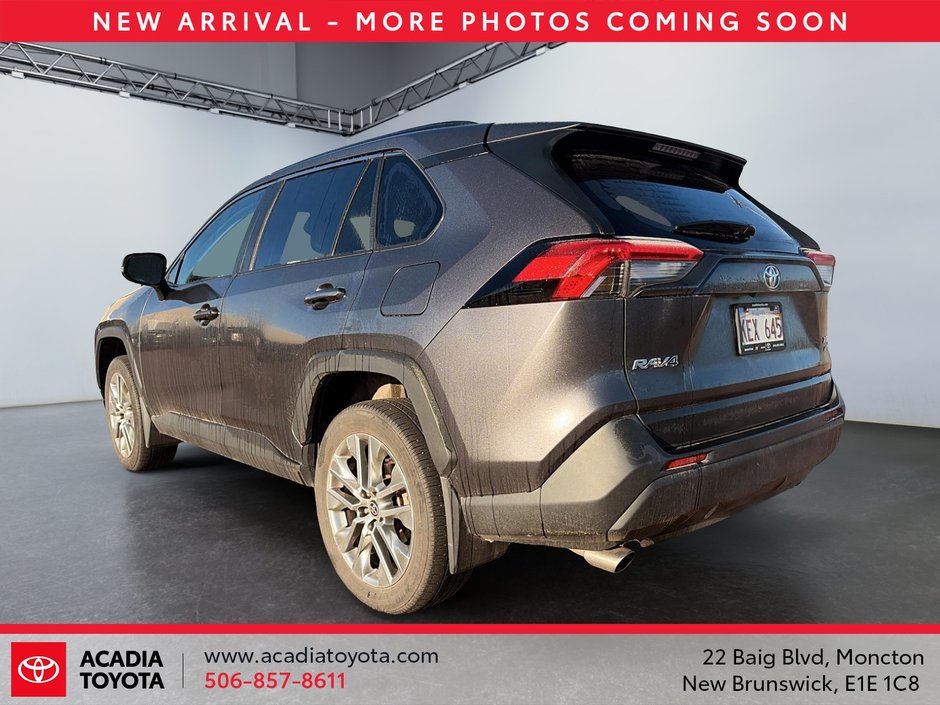 2024 Toyota RAV4 XLE-3