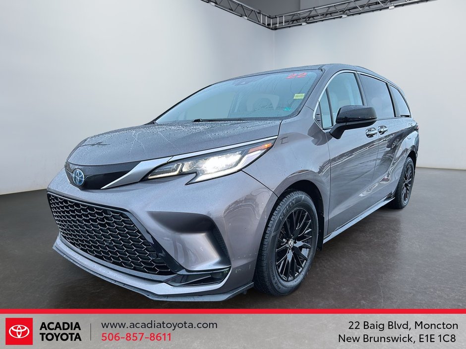 2022 Toyota Sienna Hybrid STANDARD PACKAGE in Moncton, New Brunswick - w940px