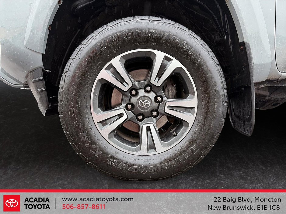 Toyota Tacoma SR5 2019-6