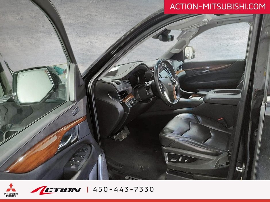 2019 Cadillac Escalade LUXURY AWD  Sièges Ventilées Toit Pano Cuir Mags-11