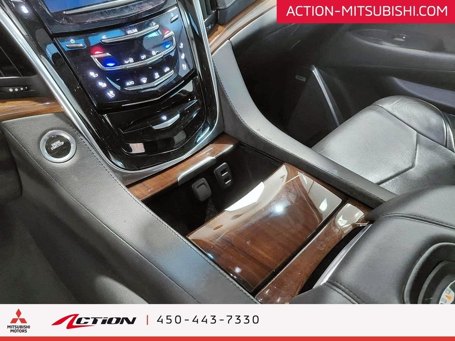 2019 Cadillac Escalade LUXURY AWD  Sièges Ventilées Toit Pano Cuir Mags-23