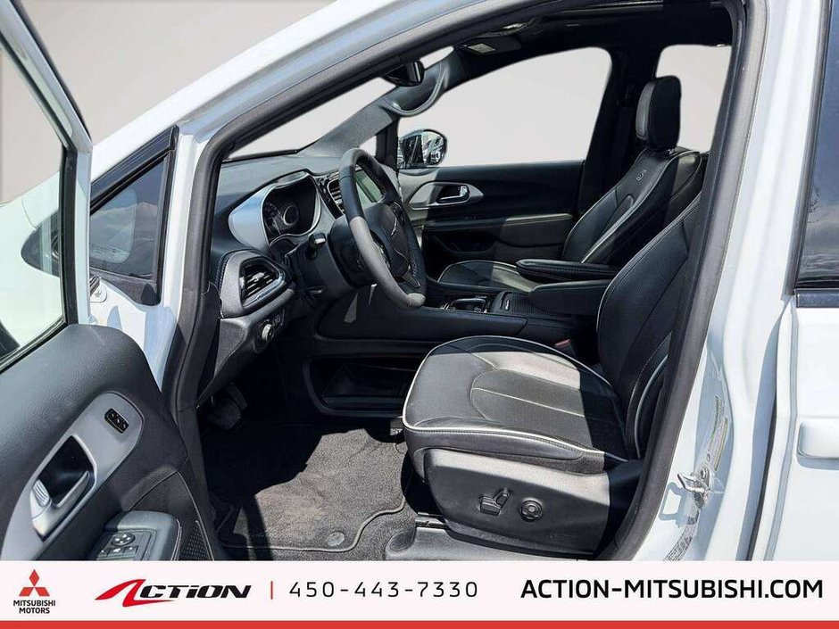 2025 Chrysler Pacifica Limited Toit Pano Cuir Navigation Mags-9