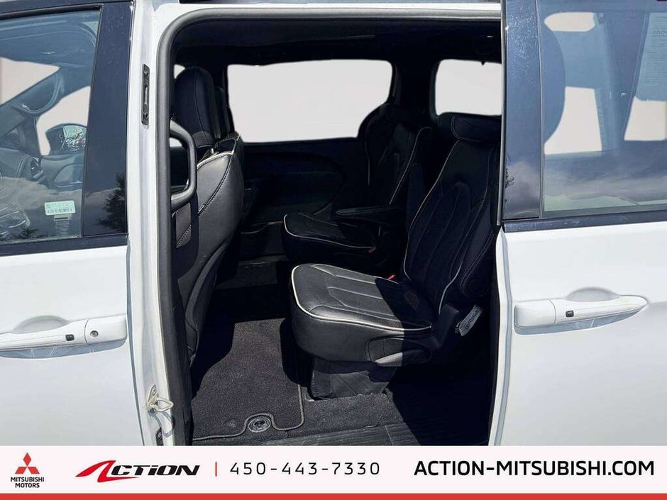 2025 Chrysler Pacifica Limited Toit Pano Cuir Navigation Mags-10