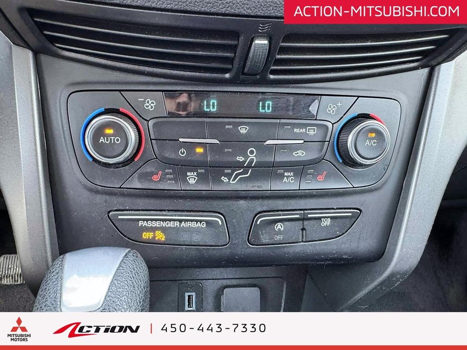 2017 Ford Escape SE AWD Sièges Chauffants Air Climatisé Mags 17 Po-22