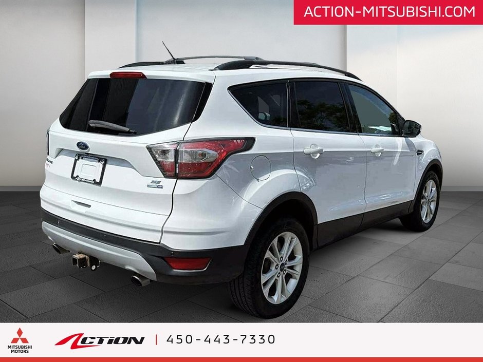 2017 Ford Escape SE AWD Sièges Chauffants Air Climatisé Mags 17 Po-4
