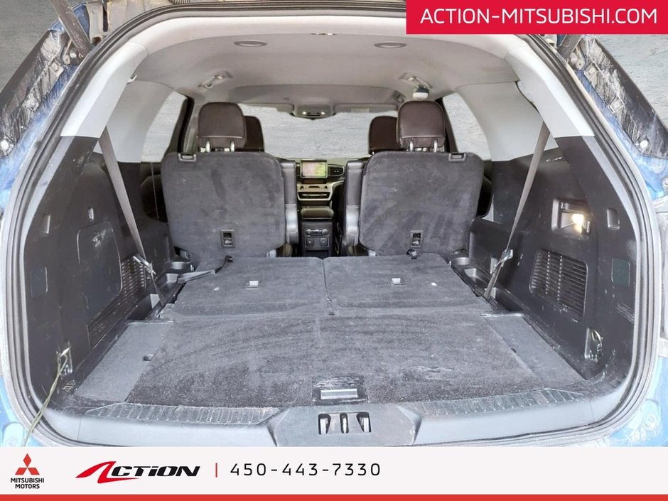 Ford Explorer XLT 4WD Cuir 7 Passagers Mags 18 Pouces A / C 2020-13