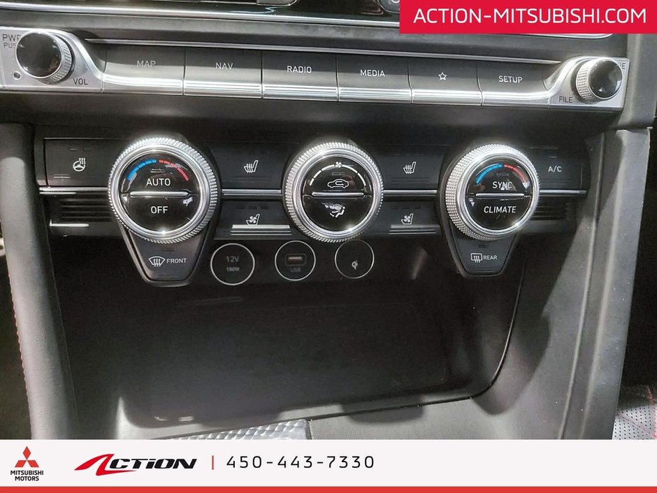 GENESIS G70 3.3T Sport AWD Toit Cuir Sièges Ventilés GPS Mags 2023-21