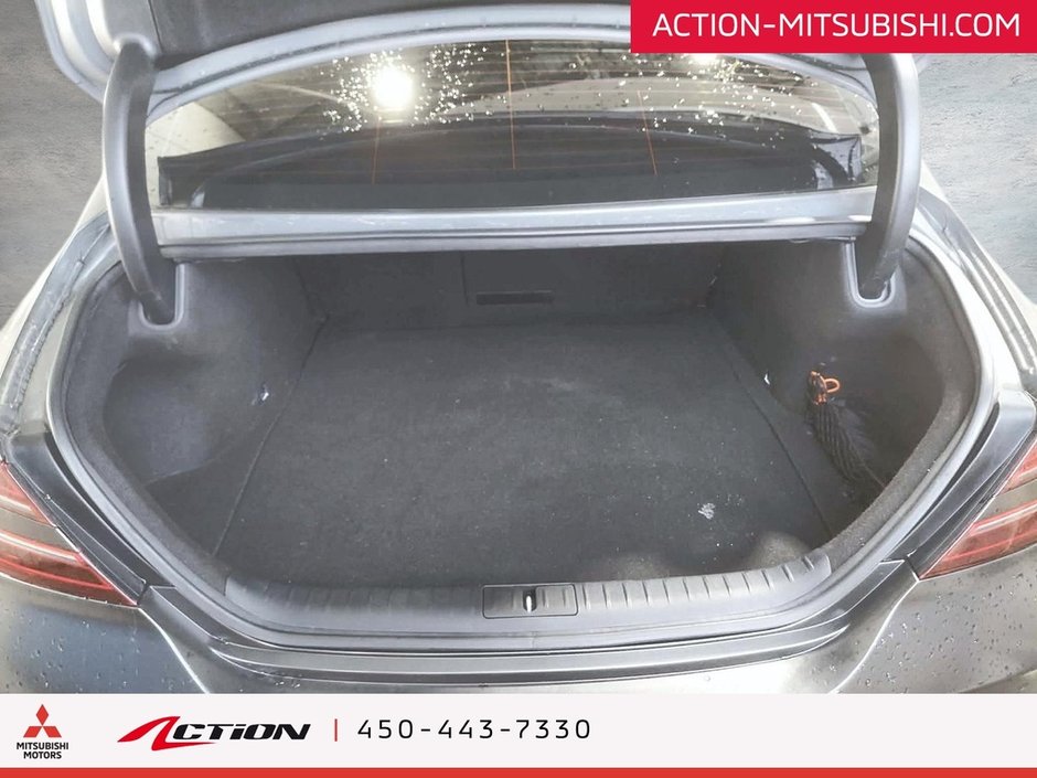 GENESIS G70 3.3T Sport AWD Toit Cuir Sièges Ventilés GPS Mags 2023-10