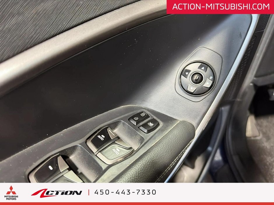 Hyundai Santa Fe Sport Premium Sièges Chauffants Bluetooth Mags 2017-9