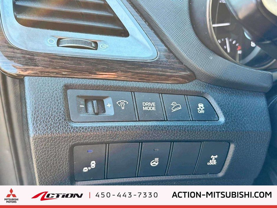 2018 Hyundai SANTA FE Premium-18