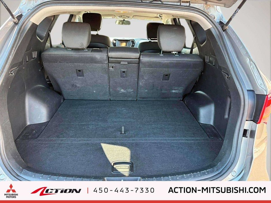 2018 Hyundai SANTA FE Premium-10