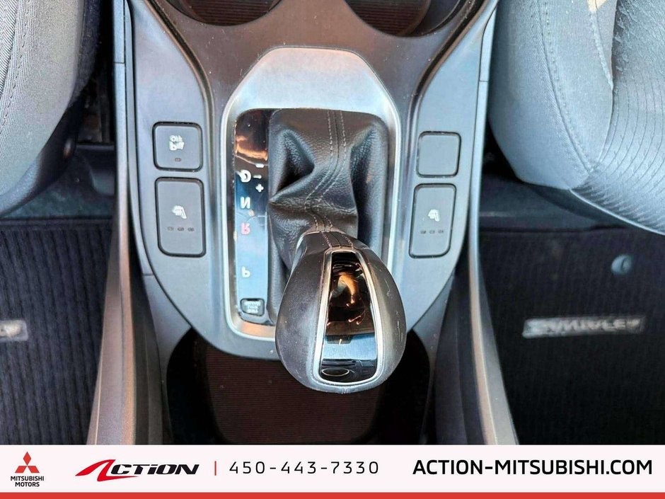 2018 Hyundai SANTA FE Premium-19