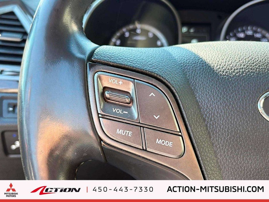 2018 Hyundai SANTA FE Premium-15