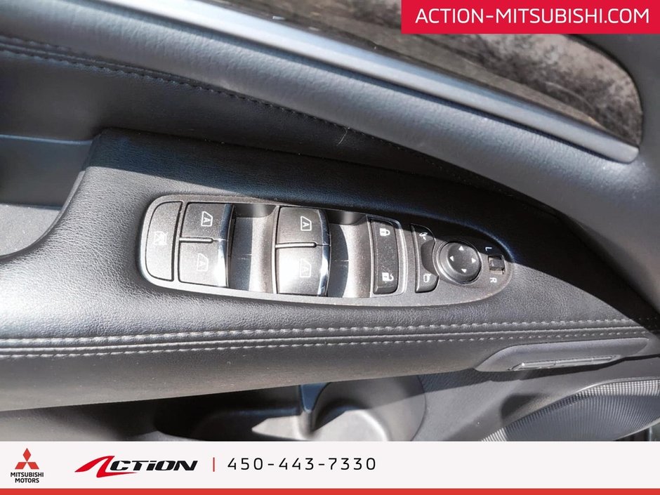 2013 Infiniti JX35 AWD TOIT OUVRANT MAGS 18 PO CUIR 7 PASSAGERS A / C-15