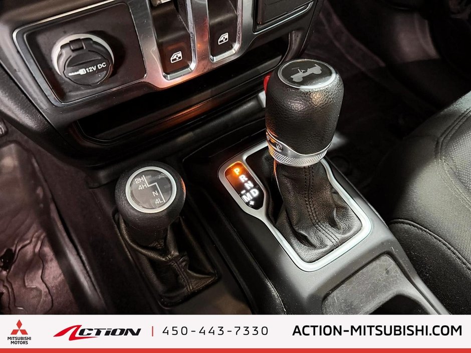 2021 Jeep Wrangler Willys 4x4 Bluetooth Sièges Chauffants Mags-21