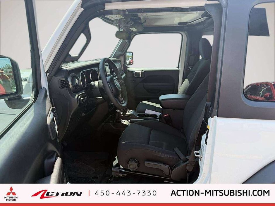 2023 Jeep Wrangler Willys-8