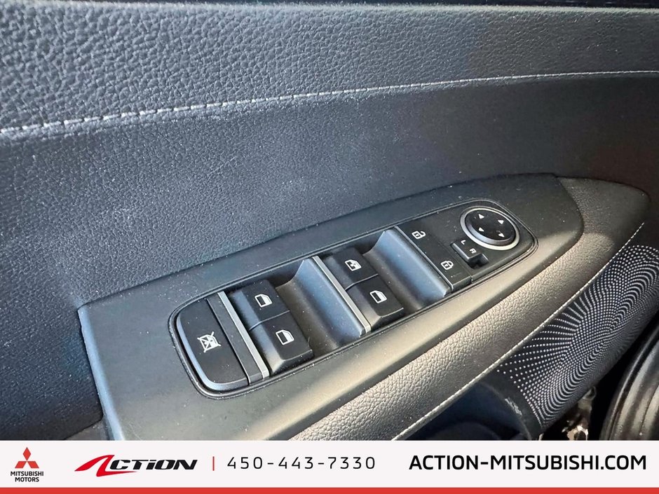 2022 Kia Forte GT-Line Toit Cuir Mags Sièges Ventilés Carplay-9