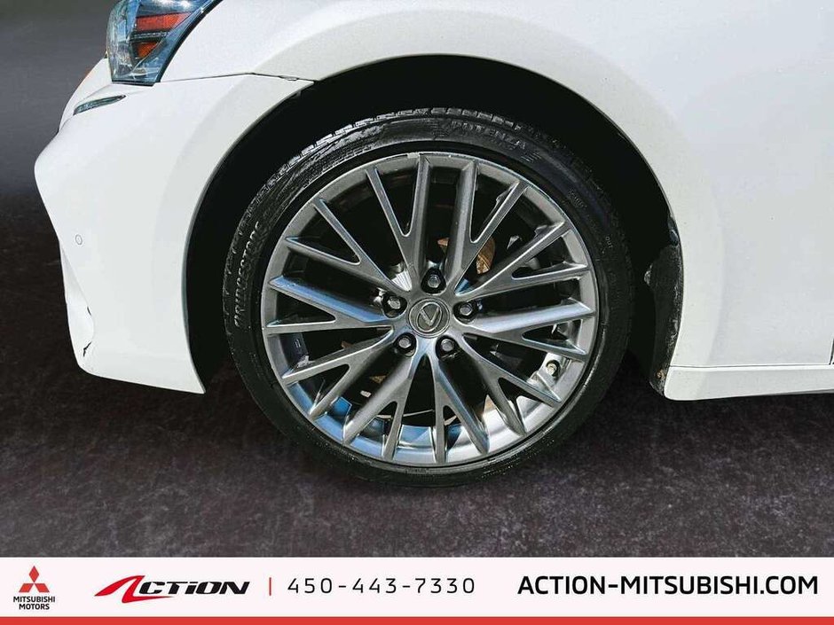 Lexus IS 300 AWD Toit Ouvrant Cuir Mags 2017-8