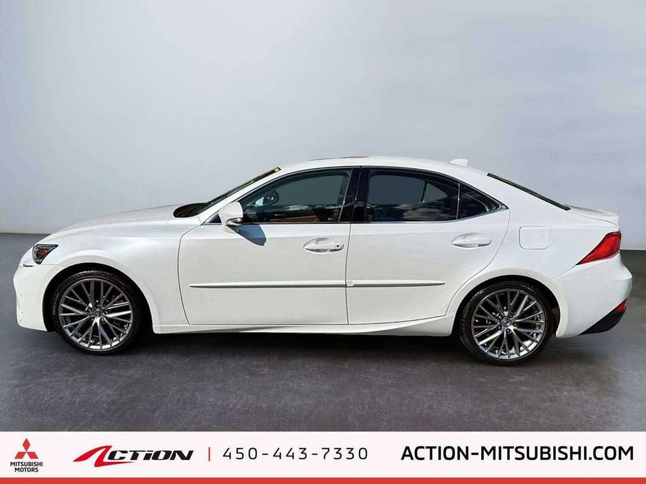 Lexus IS 300 AWD Toit Ouvrant Cuir Mags 2017-1