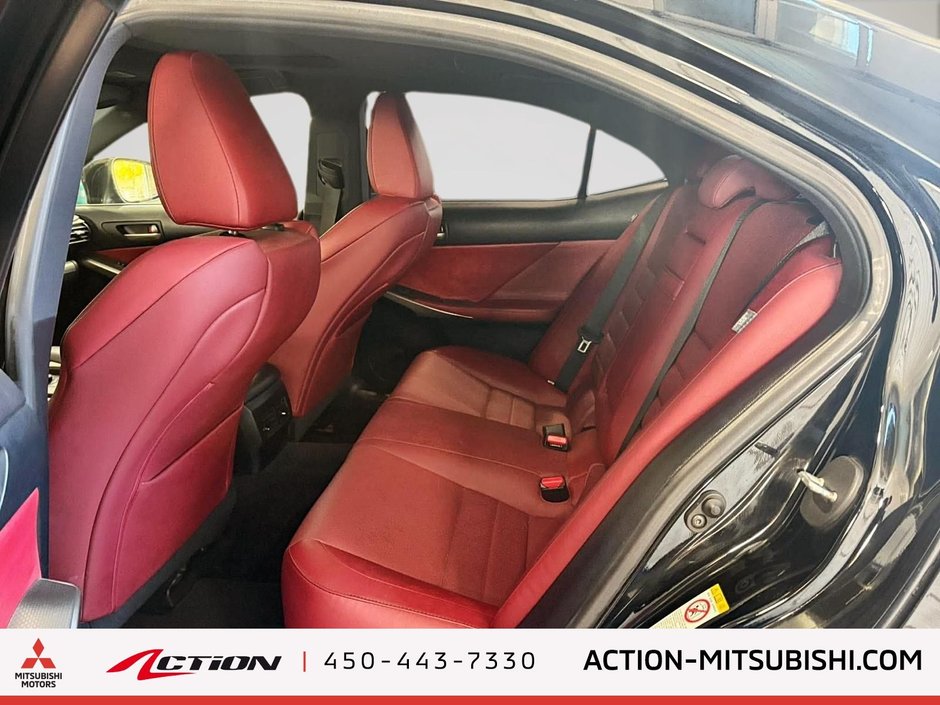 Lexus IS 300 F2 Toit ouvrant Cuir Rouge Mags Volant chauffant 2018-15