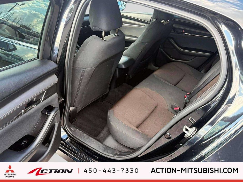 2019 Mazda 3 GS-10