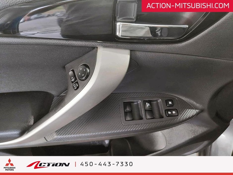 Mitsubishi ECLIPSE CROSS SE S-AWC Apple Carplay Android Auto Mags 18 2023-15