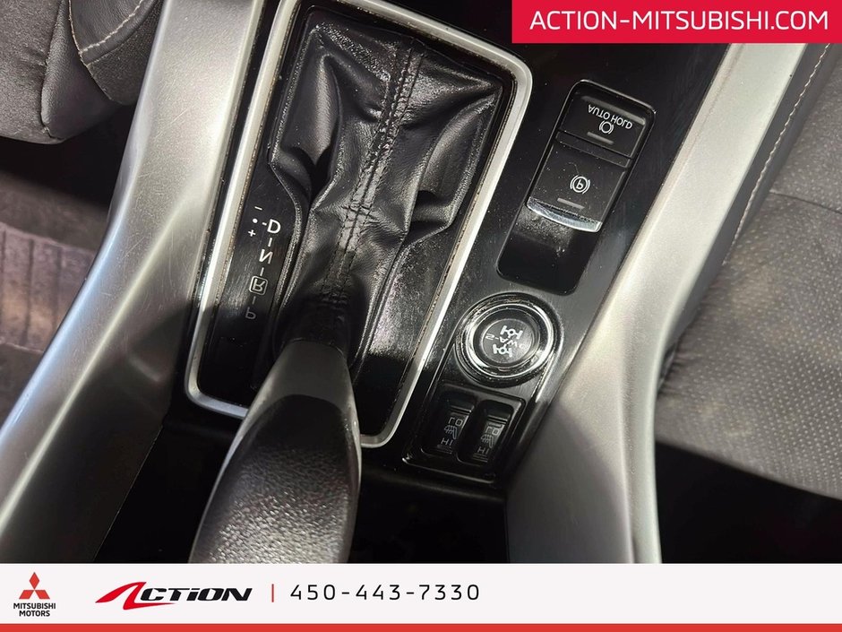 Mitsubishi Eclipse Cross Sel S-Awc Apple Carplay Android Auto Mags 18 Po 2023-24