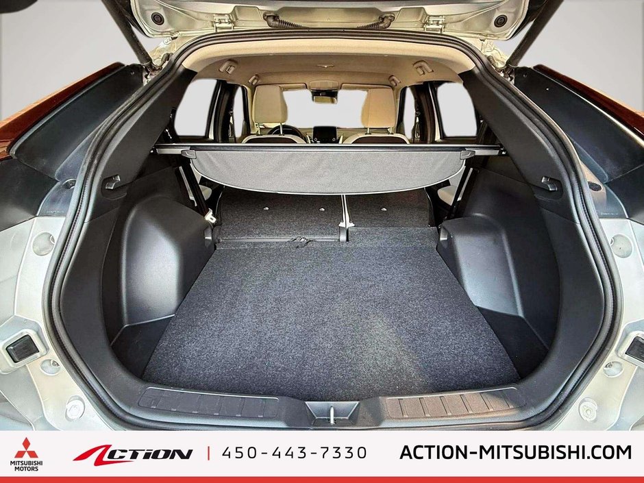 Mitsubishi Eclipse Cross SE-AWC Jamais Accidenté Volant Chauffant CarPlay 2025-13