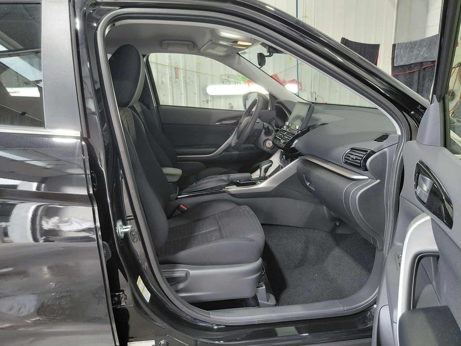 2026 Mitsubishi Eclipse Cross SE S-AWC-11