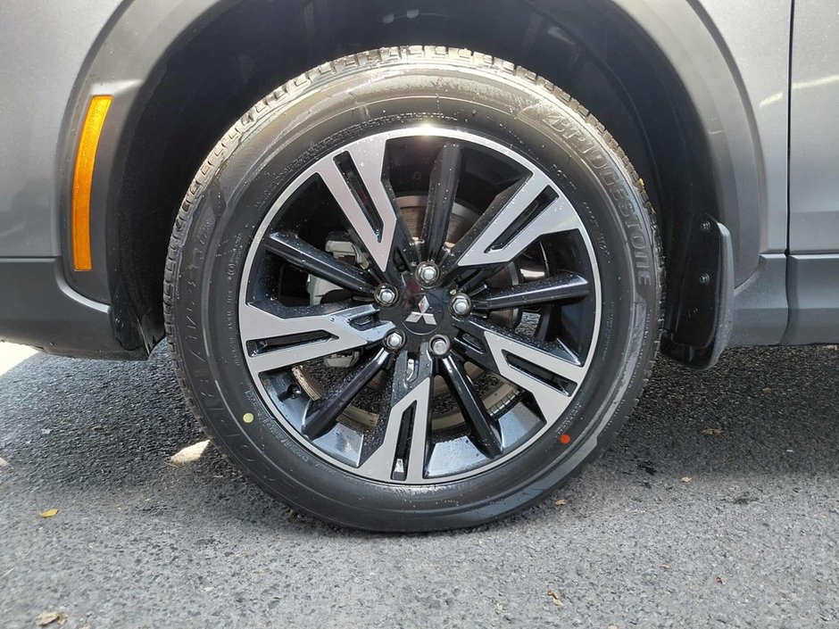 2026 Mitsubishi Eclipse Cross ES S-AWC-18