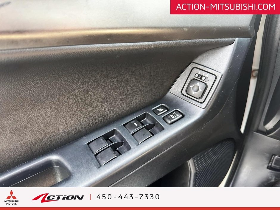 Mitsubishi Lancer Sportback SPORTBACK TOIT OUVRANT GROUPE ÉLECTRIQUE    A/C 2015-19