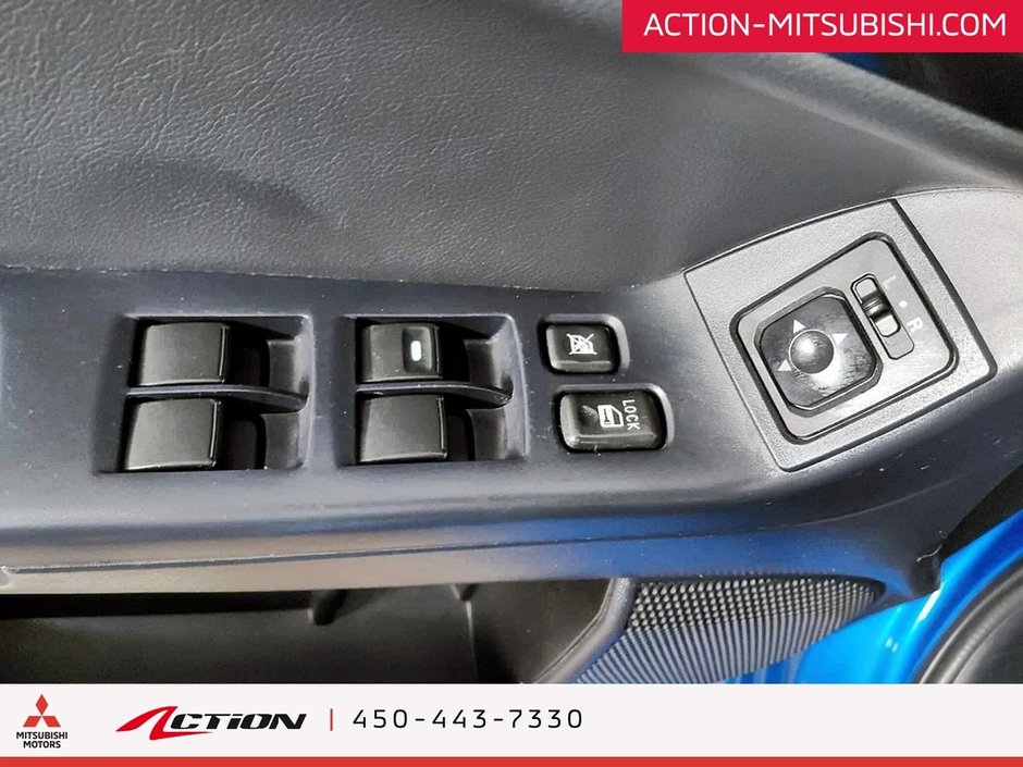 Mitsubishi Lancer SE Limited Toit Ouvrant Sièges Chauffants Mags 2017-14