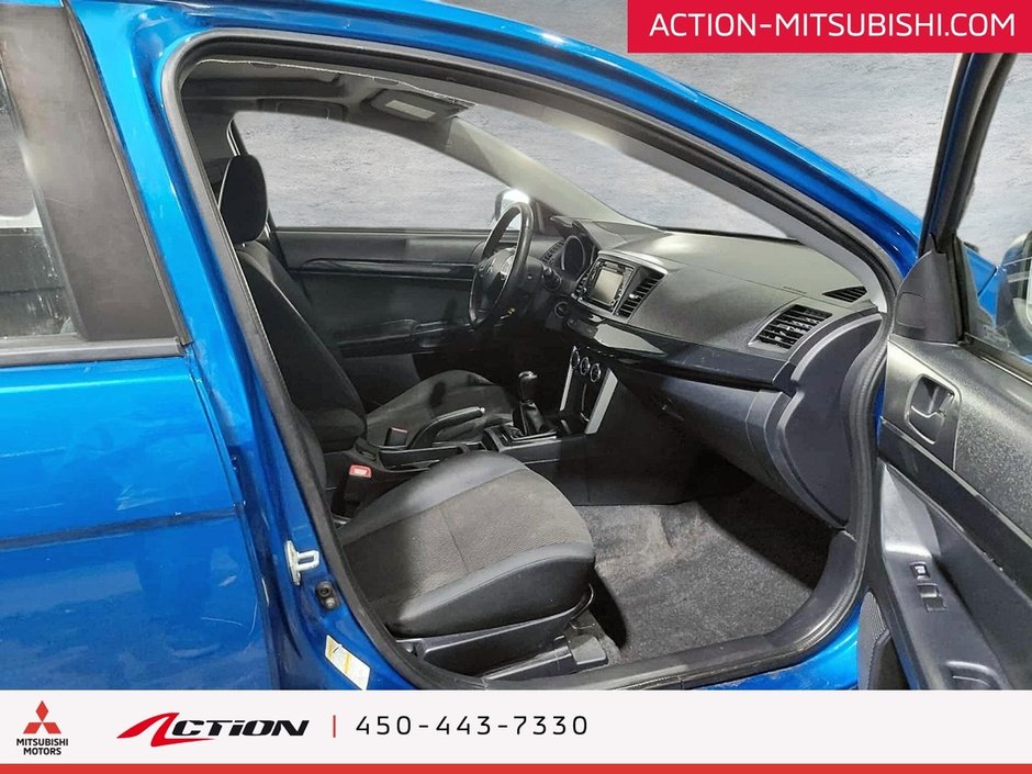 Mitsubishi Lancer SE Limited Toit Ouvrant Sièges Chauffants Mags 2017-13