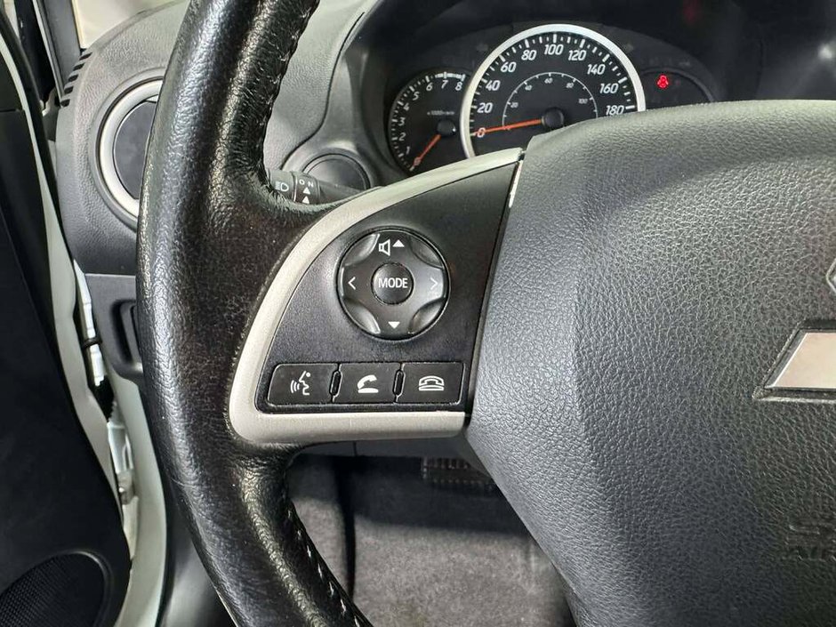 Mitsubishi Mirage AUTOMATIQUE SE SIEGES CHAUFFANT. ÉCONOMIQUE. 2014-12