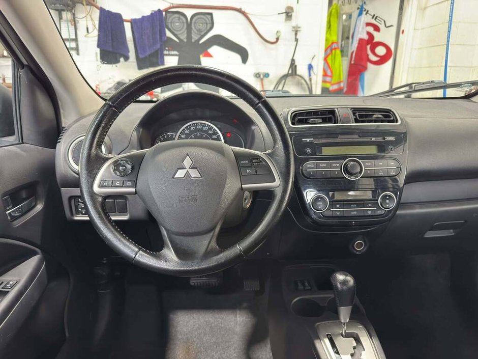 Mitsubishi Mirage AUTOMATIQUE SE SIEGES CHAUFFANT. ÉCONOMIQUE. 2014-8