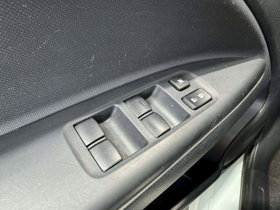 Mitsubishi Mirage AUTOMATIQUE SE SIEGES CHAUFFANT. ÉCONOMIQUE. 2014-14