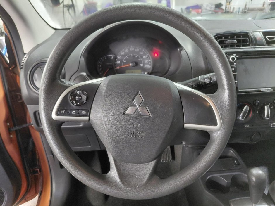 Mitsubishi Mirage ES  A/C APPLECAR PLAY FREINS ABS CRUISE CONTROL 2018-13