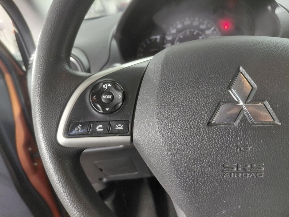 Mitsubishi Mirage ES  A/C APPLECAR PLAY FREINS ABS CRUISE CONTROL 2018-12