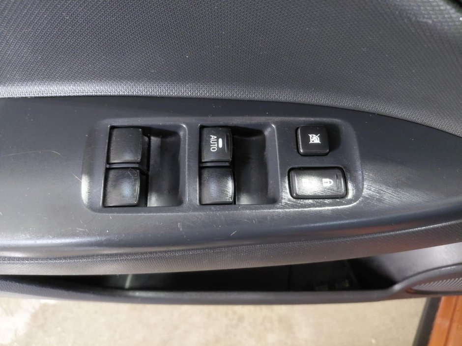 Mitsubishi Mirage ES  A/C APPLECAR PLAY FREINS ABS CRUISE CONTROL 2018-22