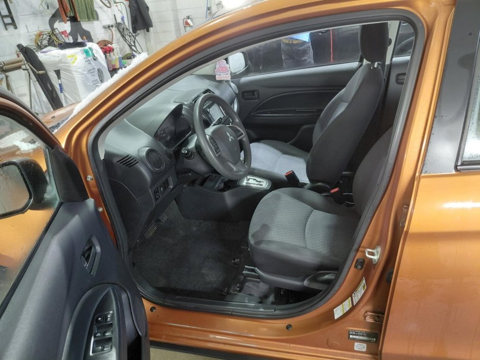 Mitsubishi Mirage ES  A/C APPLECAR PLAY FREINS ABS CRUISE CONTROL 2018-18