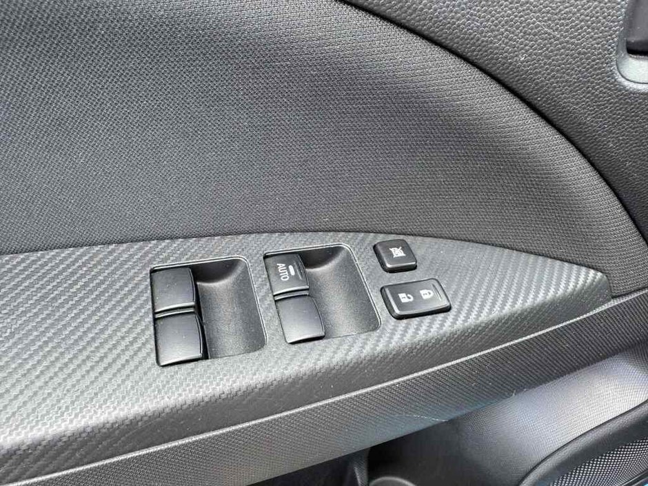 Mitsubishi Mirage SE A/C Banc Chauffants Bluetooth Mags14'' 2022-19
