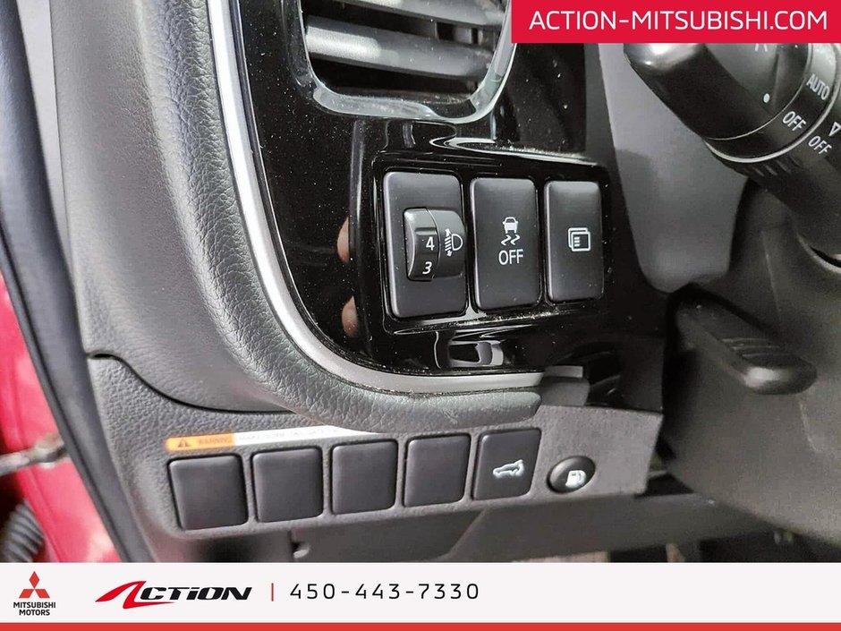 Mitsubishi Outlander PHEV SE Touring S-AWC Toit Ouvrant Cuir Carplay Mags 2019-22