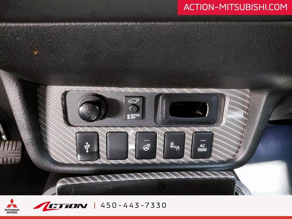 Mitsubishi Outlander PHEV SE Touring S-AWC Toit Ouvrant Cuir Carplay Mags 2019-23