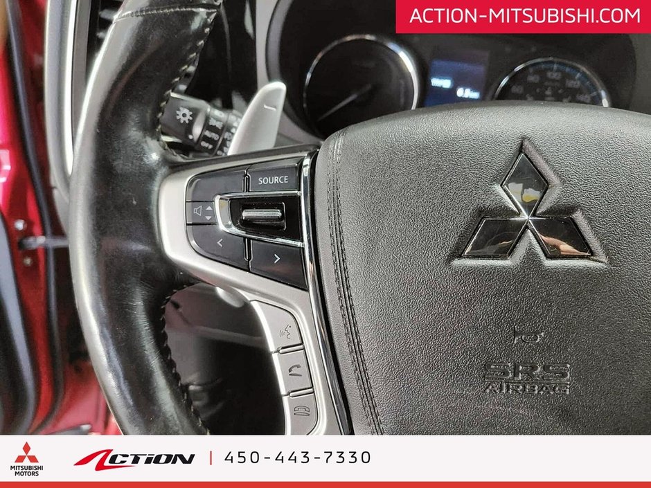 Mitsubishi Outlander PHEV SE Touring S-AWC Toit Ouvrant Cuir Carplay Mags 2019-16