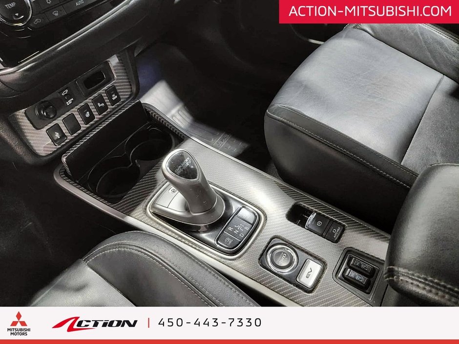Mitsubishi Outlander PHEV SE Touring S-AWC Toit Ouvrant Cuir Carplay Mags 2019-21