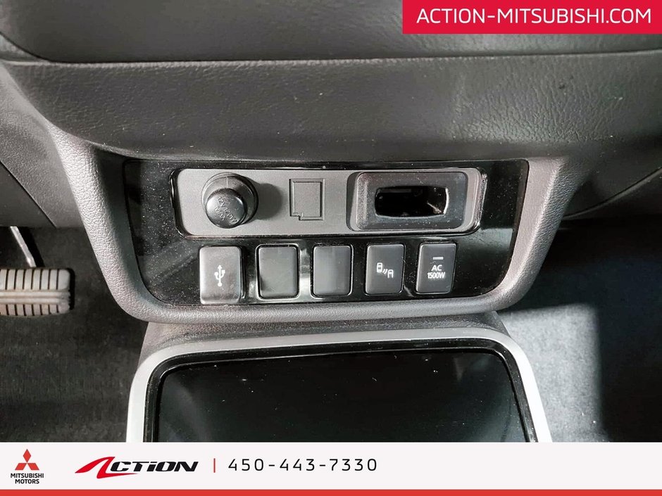 Mitsubishi Outlander PHEV SE S-AWC Apple Carplay Android Auto Mags 18 2019-23