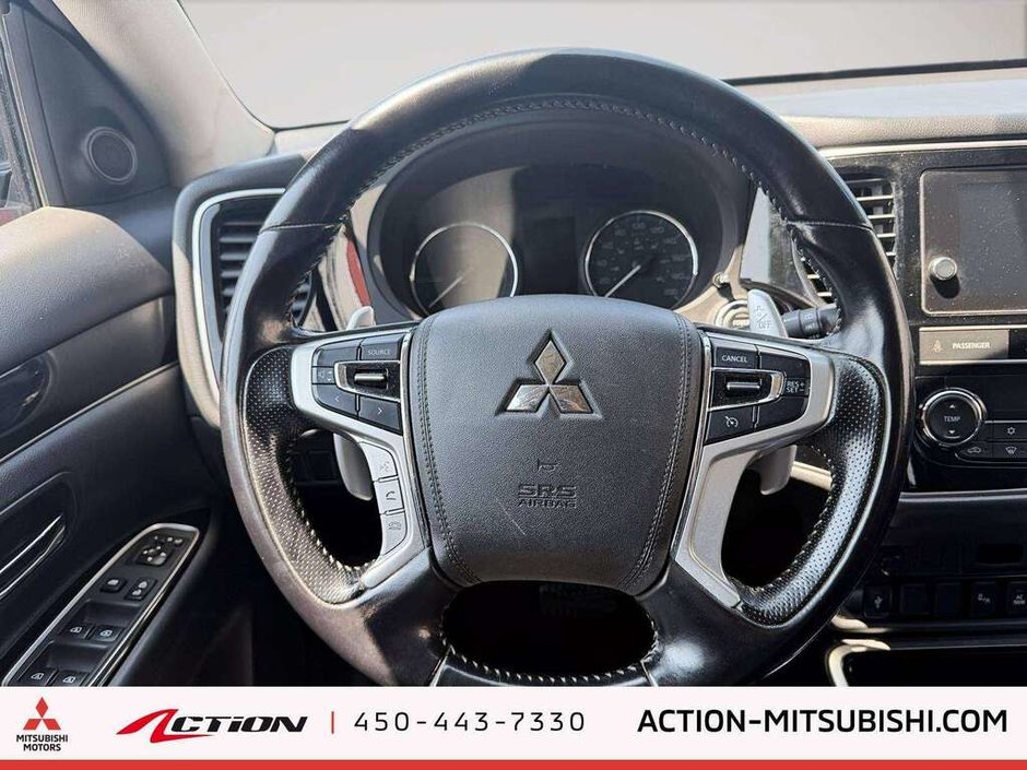 Mitsubishi Outlander SE 2019-15
